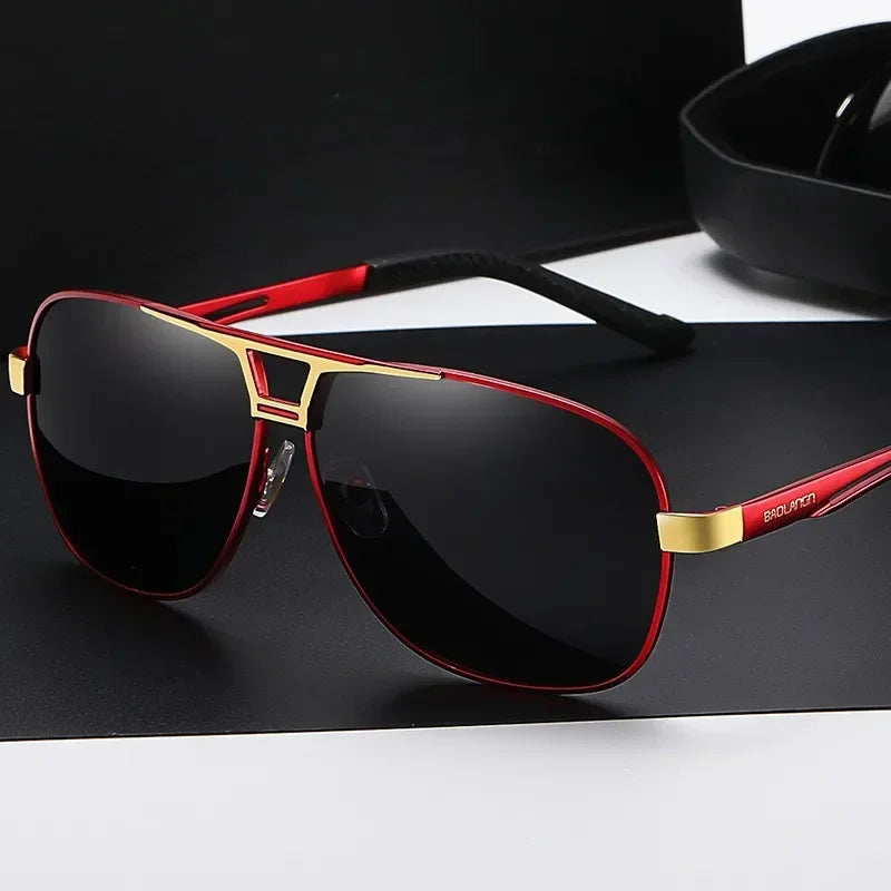 Oculos de sol militar masculino.