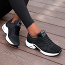 Tenis femenino esportivo casual.