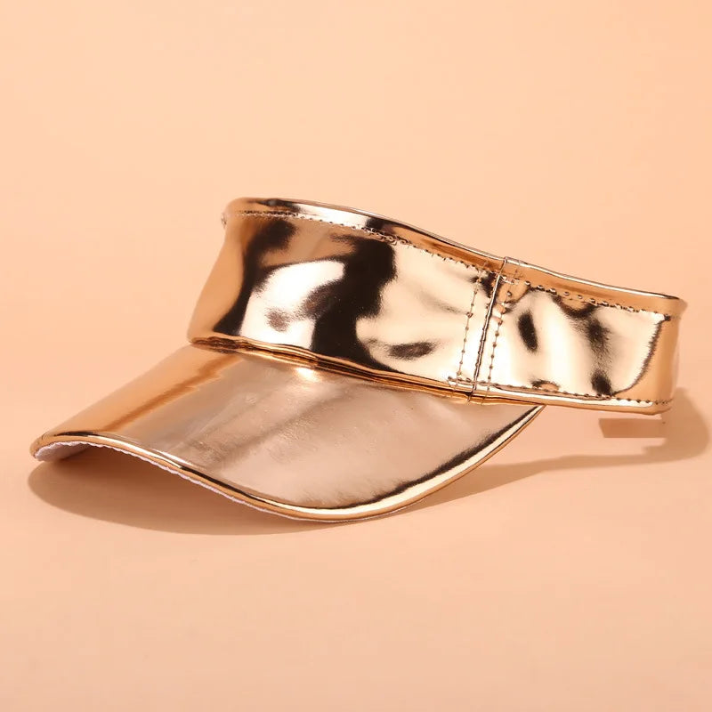 Bone esportivo ar livre sem topo, unissex com óculos de sol.