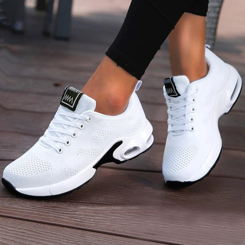 Tenis femenino esportivo casual.